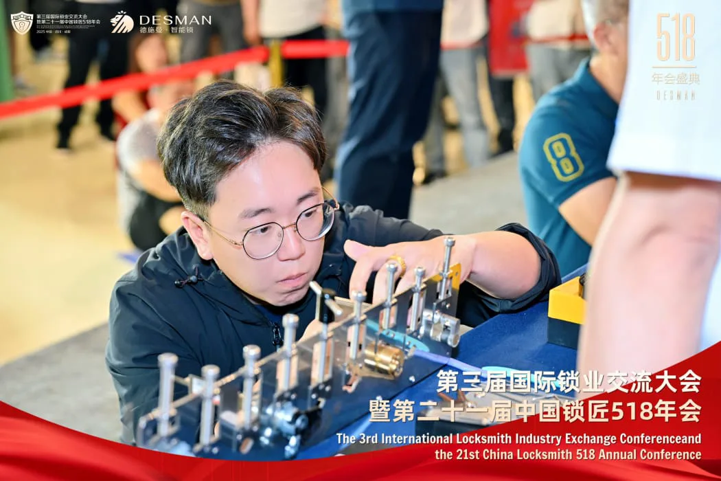 Flipkey Locksmith Security Services 吉隆坡汽车电子专家