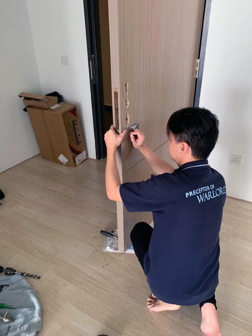 Golden Key Maker — entrance digital lock replacement