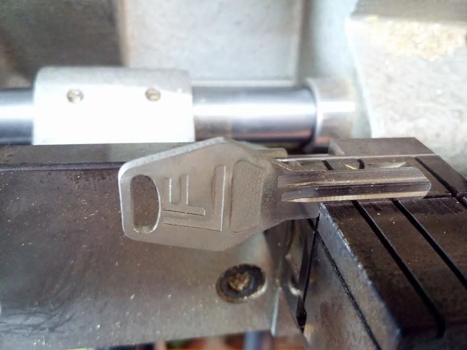 Herdeson Trading — key cutting at the Cheras bench